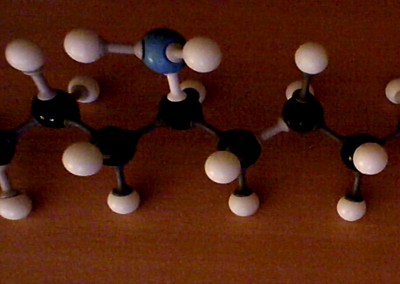 octaan-4-amine