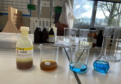 Sterkte van reductoren en oxidatoren Invloed van de aard van de redoxkoppels
